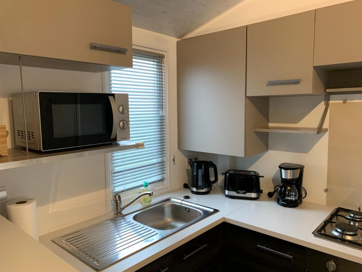 Mobilhome Vias Plage Dans Camping Buitenkant foto