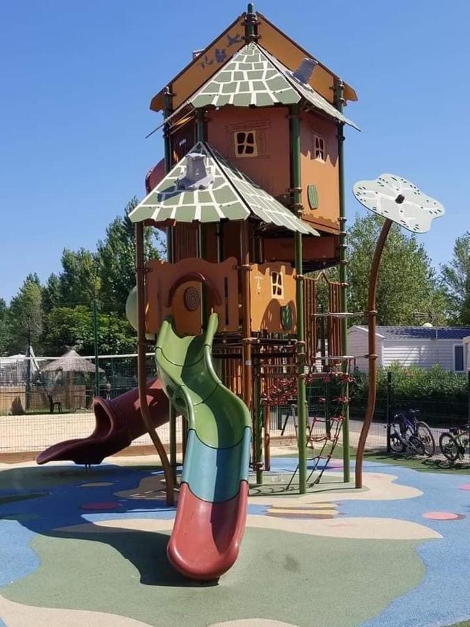 Mobilhome Vias Plage Dans Camping Buitenkant foto