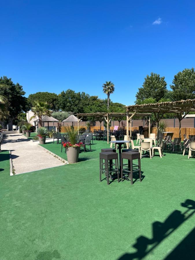 Mobilhome Vias Plage Dans Camping Buitenkant foto