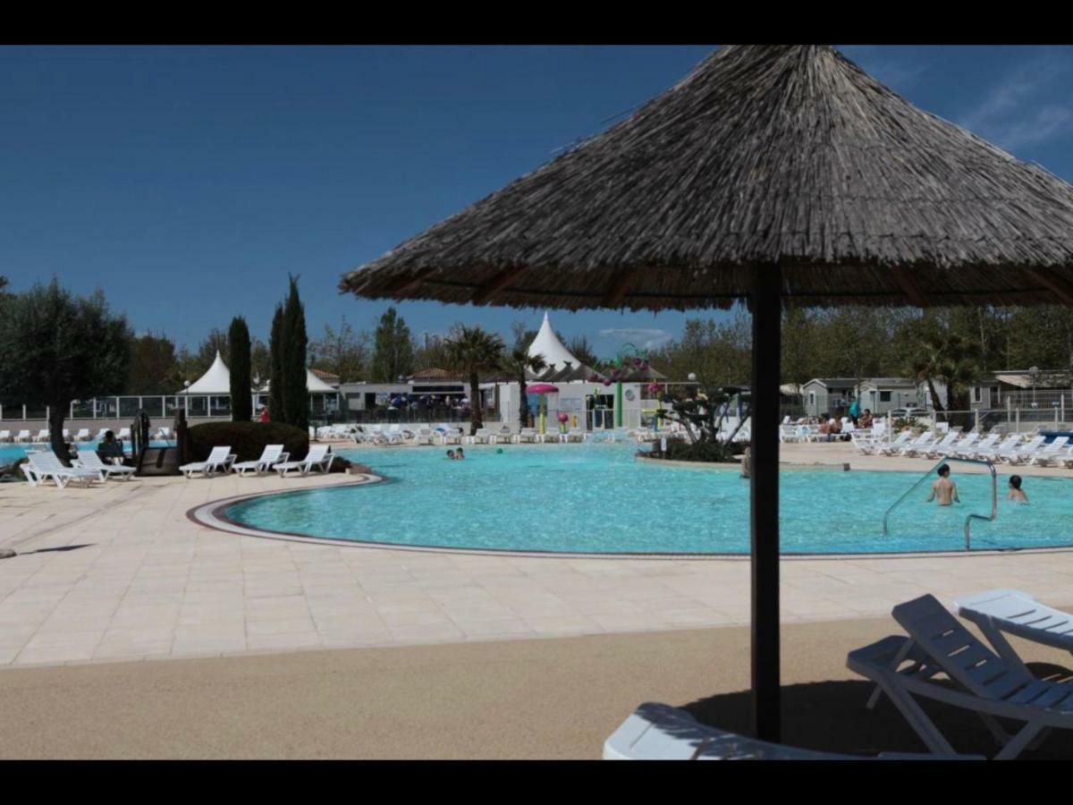 Mobilhome Vias Plage Dans Camping Buitenkant foto
